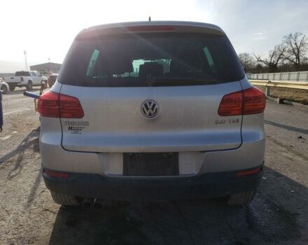 Серый Фольксваген Тигуан, объемом двигателя 2 л и пробегом 136 тыс. км за 7300 $, фото 4 на Automoto.ua