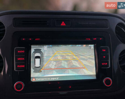 Серый Фольксваген Тигуан, объемом двигателя 1.97 л и пробегом 305 тыс. км за 13600 $, фото 9 на Automoto.ua