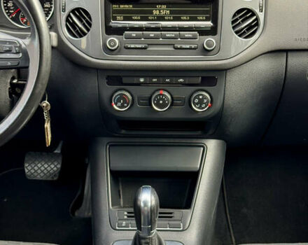 Серый Фольксваген Тигуан, объемом двигателя 1.98 л и пробегом 203 тыс. км за 10600 $, фото 36 на Automoto.ua