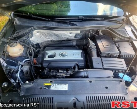 Серый Фольксваген Тигуан, объемом двигателя 2 л и пробегом 190 тыс. км за 14000 $, фото 6 на Automoto.ua