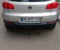 Сірий Фольксваген Тігуан, об'ємом двигуна 2 л та пробігом 165 тис. км за 12200 $, фото 9 на Automoto.ua