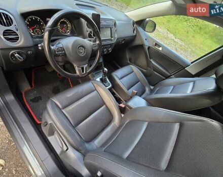 Серый Фольксваген Тигуан, объемом двигателя 1.98 л и пробегом 168 тыс. км за 12800 $, фото 8 на Automoto.ua