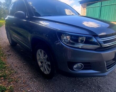 Серый Фольксваген Тигуан, объемом двигателя 2 л и пробегом 190 тыс. км за 14000 $, фото 1 на Automoto.ua