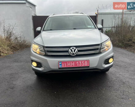 Сірий Фольксваген Тігуан, об'ємом двигуна 2 л та пробігом 116 тис. км за 10777 $, фото 1 на Automoto.ua
