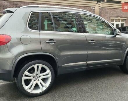 Серый Фольксваген Тигуан, объемом двигателя 1.98 л и пробегом 202 тыс. км за 13300 $, фото 21 на Automoto.ua