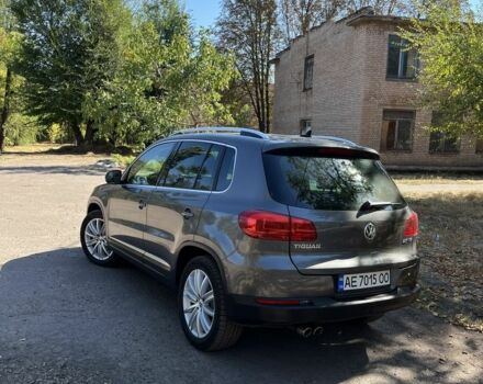 Серый Фольксваген Тигуан, объемом двигателя 2 л и пробегом 182 тыс. км за 13000 $, фото 6 на Automoto.ua
