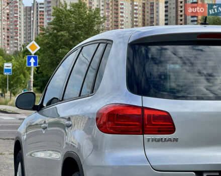 Серый Фольксваген Тигуан, объемом двигателя 1.98 л и пробегом 203 тыс. км за 10600 $, фото 84 на Automoto.ua
