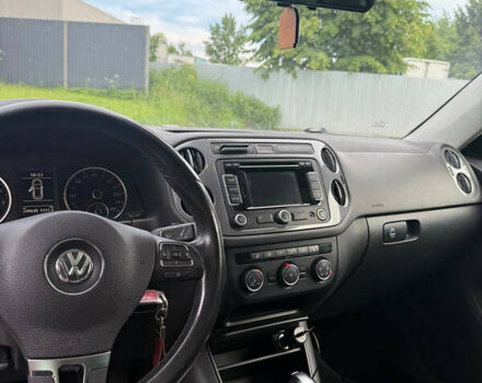 Серый Фольксваген Тигуан, объемом двигателя 1.98 л и пробегом 260 тыс. км за 10300 $, фото 17 на Automoto.ua