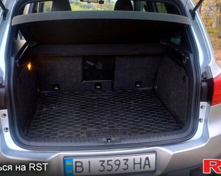 Серый Фольксваген Тигуан, объемом двигателя 2 л и пробегом 218 тыс. км за 10600 $, фото 8 на Automoto.ua