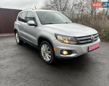 Сірий Фольксваген Тігуан, об'ємом двигуна 2 л та пробігом 116 тис. км за 10777 $, фото 2 на Automoto.ua