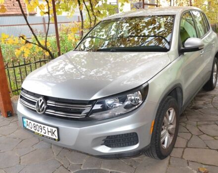 Серый Фольксваген Тигуан, объемом двигателя 2 л и пробегом 308 тыс. км за 10800 $, фото 4 на Automoto.ua