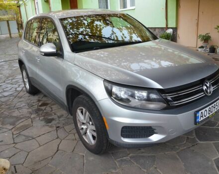 Серый Фольксваген Тигуан, объемом двигателя 2 л и пробегом 308 тыс. км за 10800 $, фото 1 на Automoto.ua