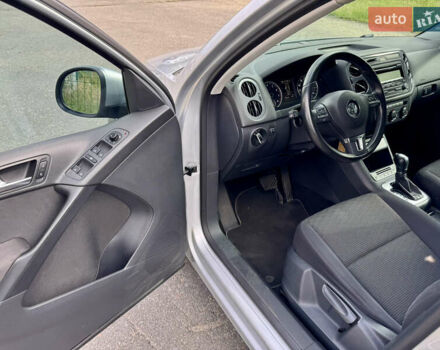 Серый Фольксваген Тигуан, объемом двигателя 1.98 л и пробегом 203 тыс. км за 10600 $, фото 15 на Automoto.ua