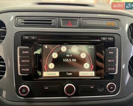 Серый Фольксваген Тигуан, объемом двигателя 2 л и пробегом 156 тыс. км за 12790 $, фото 34 на Automoto.ua