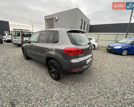 Серый Фольксваген Тигуан, объемом двигателя 1.98 л и пробегом 309 тыс. км за 9300 $, фото 7 на Automoto.ua