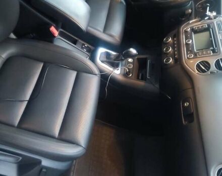 Серый Фольксваген Тигуан, объемом двигателя 1.98 л и пробегом 169 тыс. км за 12499 $, фото 6 на Automoto.ua