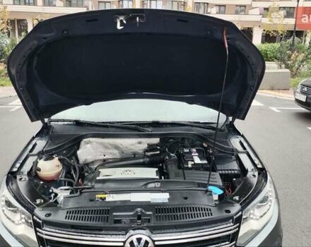 Серый Фольксваген Тигуан, объемом двигателя 1.98 л и пробегом 202 тыс. км за 13300 $, фото 76 на Automoto.ua