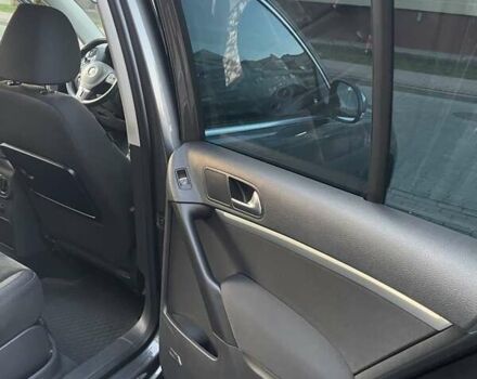 Серый Фольксваген Тигуан, объемом двигателя 1.97 л и пробегом 247 тыс. км за 14500 $, фото 8 на Automoto.ua