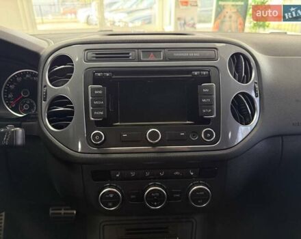 Серый Фольксваген Тигуан, объемом двигателя 2 л и пробегом 156 тыс. км за 12790 $, фото 22 на Automoto.ua