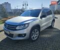 Серый Фольксваген Тигуан, объемом двигателя 1.98 л и пробегом 224 тыс. км за 11400 $, фото 7 на Automoto.ua