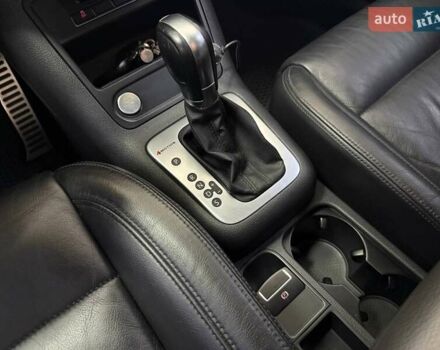 Серый Фольксваген Тигуан, объемом двигателя 2 л и пробегом 156 тыс. км за 12790 $, фото 24 на Automoto.ua