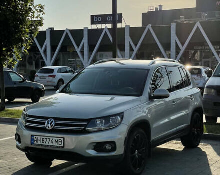Сірий Фольксваген Тігуан, об'ємом двигуна 2 л та пробігом 180 тис. км за 10699 $, фото 4 на Automoto.ua