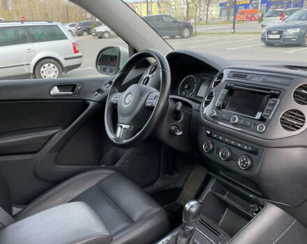 Сірий Фольксваген Тігуан, об'ємом двигуна 2 л та пробігом 180 тис. км за 10699 $, фото 21 на Automoto.ua