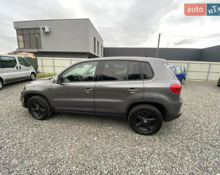 Серый Фольксваген Тигуан, объемом двигателя 1.98 л и пробегом 309 тыс. км за 9300 $, фото 8 на Automoto.ua