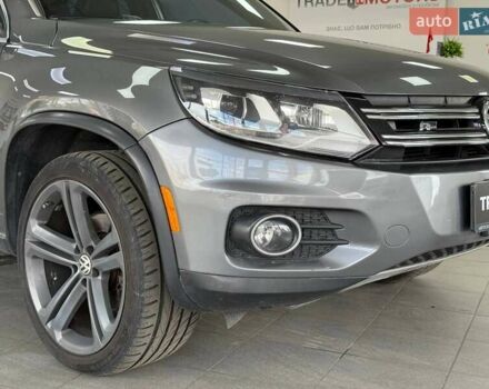 Серый Фольксваген Тигуан, объемом двигателя 2 л и пробегом 156 тыс. км за 12790 $, фото 5 на Automoto.ua