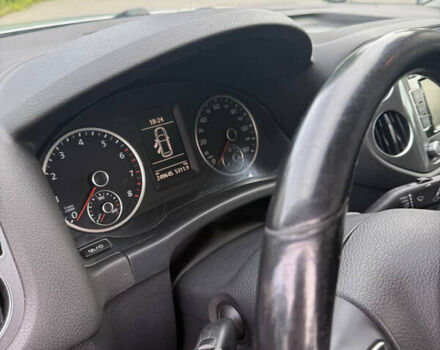 Серый Фольксваген Тигуан, объемом двигателя 1.98 л и пробегом 260 тыс. км за 10300 $, фото 14 на Automoto.ua