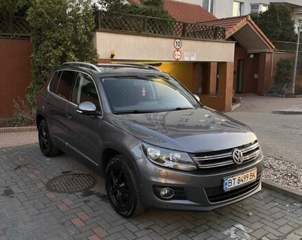 Серый Фольксваген Тигуан, объемом двигателя 1.97 л и пробегом 247 тыс. км за 14500 $, фото 4 на Automoto.ua