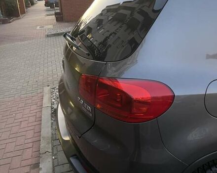 Серый Фольксваген Тигуан, объемом двигателя 1.97 л и пробегом 247 тыс. км за 14500 $, фото 46 на Automoto.ua