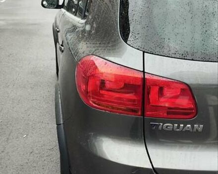 Серый Фольксваген Тигуан, объемом двигателя 1.98 л и пробегом 202 тыс. км за 13300 $, фото 30 на Automoto.ua