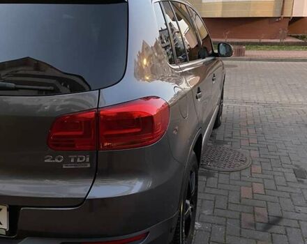 Серый Фольксваген Тигуан, объемом двигателя 1.97 л и пробегом 247 тыс. км за 14500 $, фото 47 на Automoto.ua