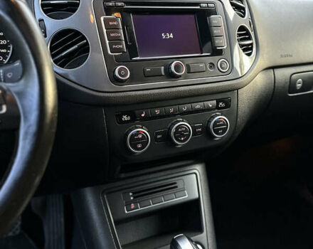 Серый Фольксваген Тигуан, объемом двигателя 2 л и пробегом 222 тыс. км за 12900 $, фото 20 на Automoto.ua