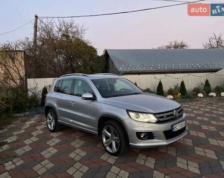 Серый Фольксваген Тигуан, объемом двигателя 1.97 л и пробегом 305 тыс. км за 13600 $, фото 1 на Automoto.ua