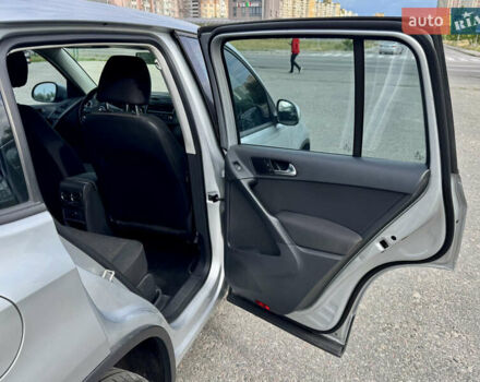 Серый Фольксваген Тигуан, объемом двигателя 1.98 л и пробегом 203 тыс. км за 10600 $, фото 24 на Automoto.ua