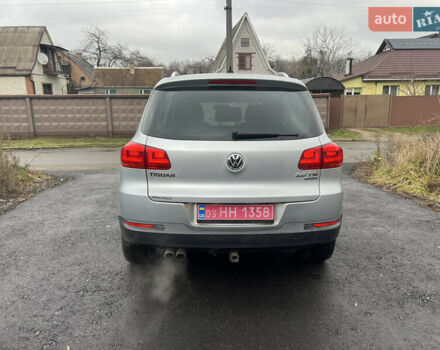Сірий Фольксваген Тігуан, об'ємом двигуна 2 л та пробігом 116 тис. км за 10777 $, фото 5 на Automoto.ua