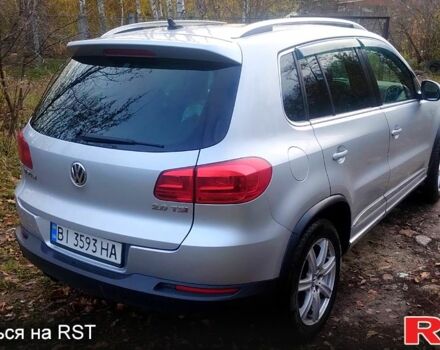 Серый Фольксваген Тигуан, объемом двигателя 2 л и пробегом 218 тыс. км за 10600 $, фото 2 на Automoto.ua