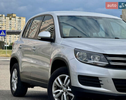 Серый Фольксваген Тигуан, объемом двигателя 1.98 л и пробегом 203 тыс. км за 10600 $, фото 62 на Automoto.ua