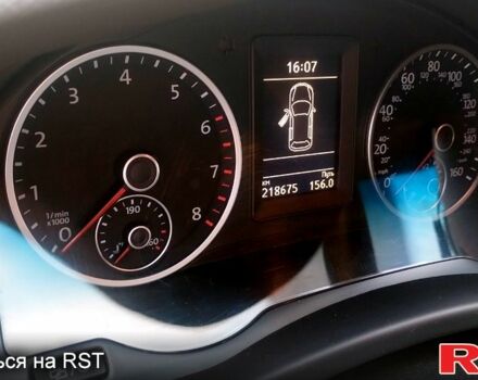 Серый Фольксваген Тигуан, объемом двигателя 2 л и пробегом 218 тыс. км за 10600 $, фото 5 на Automoto.ua