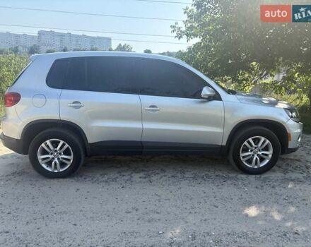 Серый Фольксваген Тигуан, объемом двигателя 1.98 л и пробегом 200 тыс. км за 14000 $, фото 4 на Automoto.ua