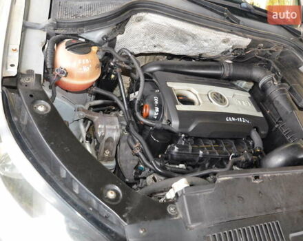 Серый Фольксваген Тигуан, объемом двигателя 1.98 л и пробегом 308 тыс. км за 10800 $, фото 8 на Automoto.ua