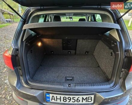 Серый Фольксваген Тигуан, объемом двигателя 1.98 л и пробегом 168 тыс. км за 12800 $, фото 7 на Automoto.ua