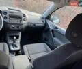 Сірий Фольксваген Тігуан, об'ємом двигуна 1.98 л та пробігом 110 тис. км за 11300 $, фото 7 на Automoto.ua