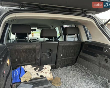 Серый Фольксваген Тигуан, объемом двигателя 2 л и пробегом 242 тыс. км за 13800 $, фото 14 на Automoto.ua