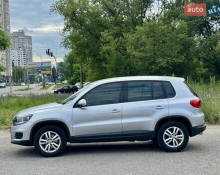Серый Фольксваген Тигуан, объемом двигателя 1.98 л и пробегом 203 тыс. км за 10600 $, фото 7 на Automoto.ua