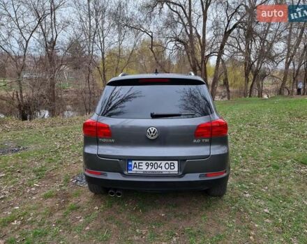 Серый Фольксваген Тигуан, объемом двигателя 1.98 л и пробегом 175 тыс. км за 13500 $, фото 3 на Automoto.ua