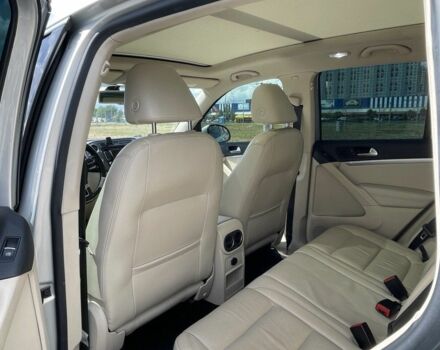 Сірий Фольксваген Тігуан, об'ємом двигуна 2 л та пробігом 134 тис. км за 12500 $, фото 9 на Automoto.ua