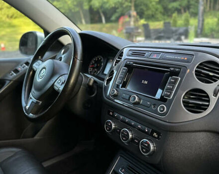 Серый Фольксваген Тигуан, объемом двигателя 2 л и пробегом 222 тыс. км за 12900 $, фото 23 на Automoto.ua